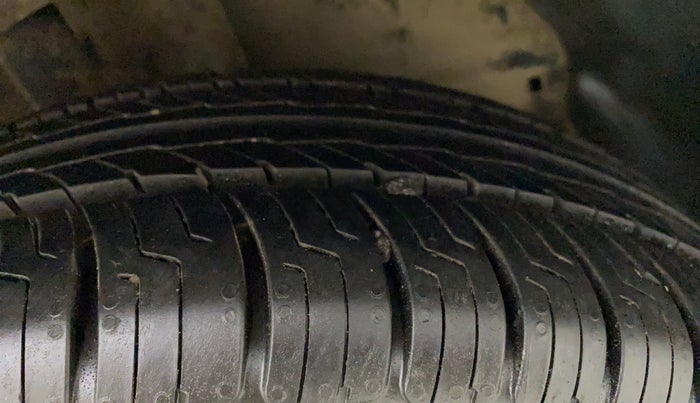 2018 Tata Tiago XT 1.05 REVOTORQ, Diesel, Manual, 40,425 km, Right Rear Tyre Tread