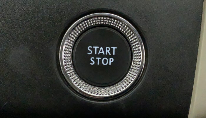 2019 Renault TRIBER RXZ, Petrol, Manual, 18,750 km, Keyless Start/ Stop Button