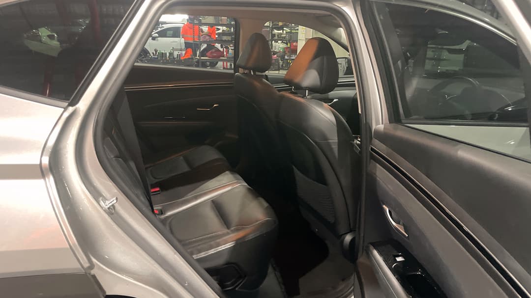 2022 Hyundai Tucson Elite (AWD), Automatic, 97608 km, Right Side Rear Door Cabin View