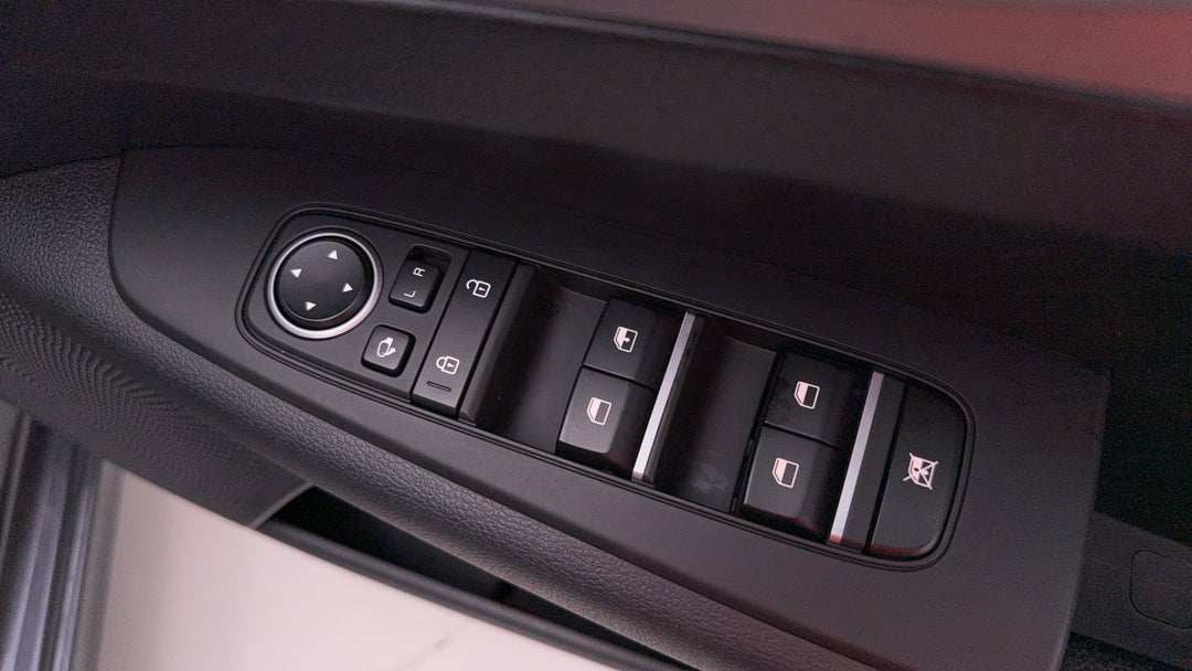 2023 Kia Cerato S Safety Pack, Automatic, 77367 km, Drivers Side Door Panel Controls