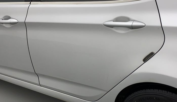 2017 Hyundai Verna 1.6 CRDI SX, Diesel, Manual, 90,504 km, Rear left door - Slightly dented