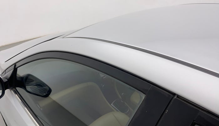 2017 Hyundai Verna 1.6 CRDI SX, Diesel, Manual, 90,504 km, Left B pillar - Paint is slightly faded