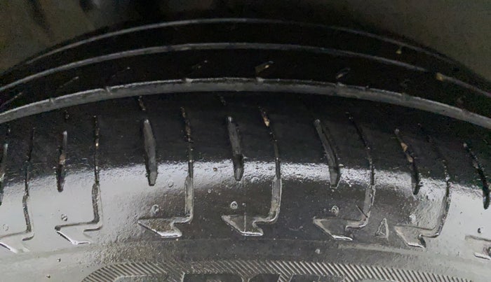 2018 Maruti IGNIS DELTA 1.2 K12, Petrol, Manual, 44,550 km, Right Front Tyre Tread