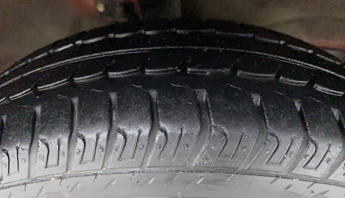 2017 Maruti Wagon R 1.0 LXI, Petrol, Manual, 26,219 km, Right Front Tyre Tread