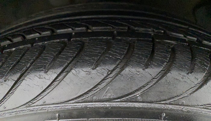 2012 Hyundai i20 SPORTZ 1.2 VTVT, Petrol, Manual, 39,181 km, Left Front Tyre Tread