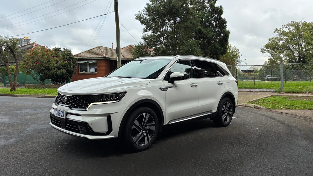 Left Front Diagonal (45- Degree) View