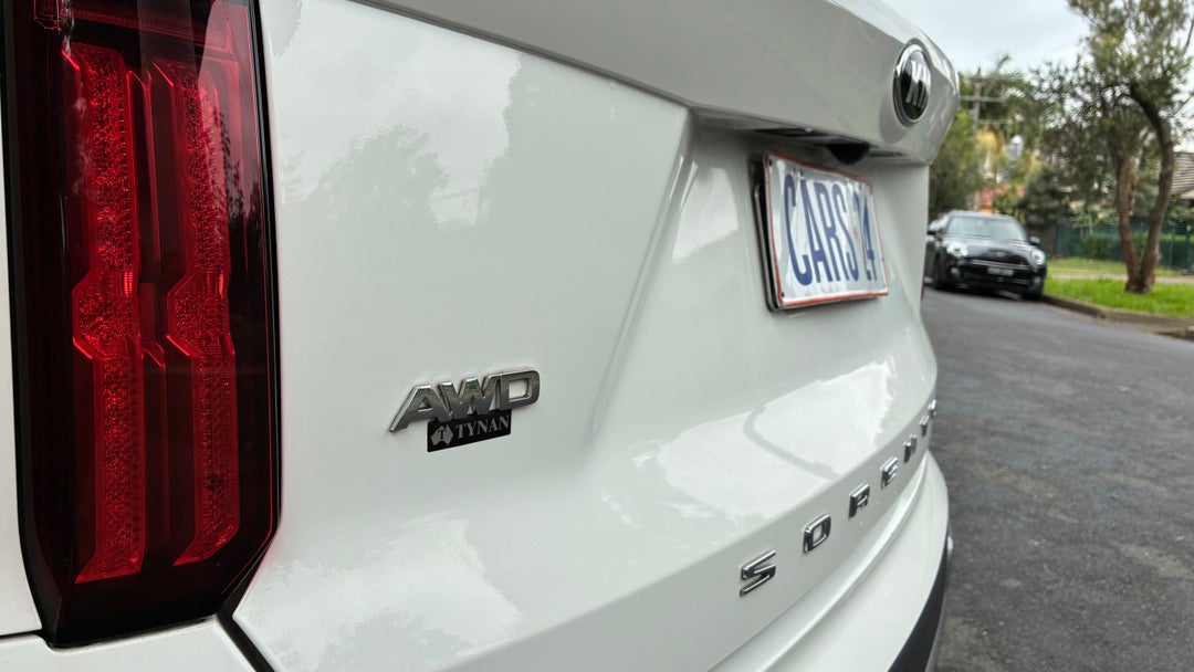 Badge (Boot Right Side)