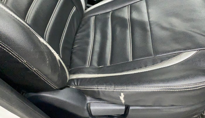 2019 Hyundai NEW SANTRO ASTA MT, Petrol, Manual, 65,039 km, Driver seat - Cover slightly torn