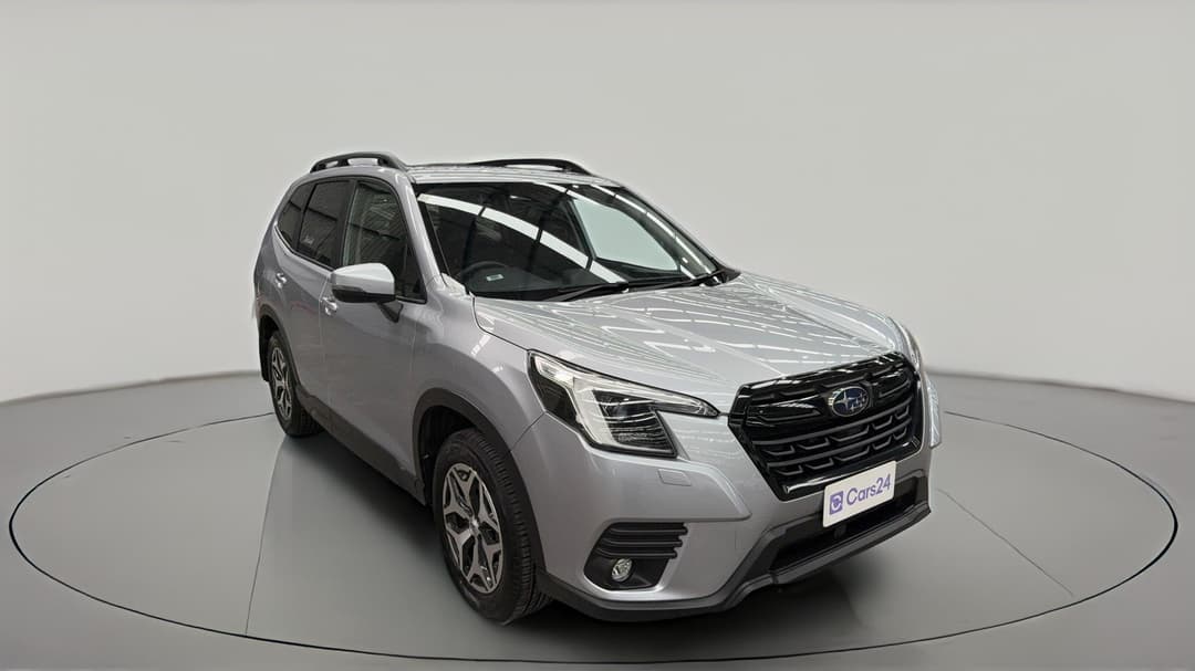 2024 Subaru Forester 2.5i (AWD), Automatic, 58157 km, Right Front Diagonal (45- Degree) View