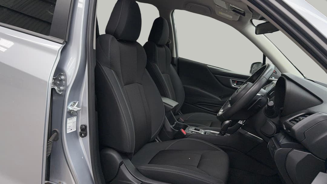 2024 Subaru Forester 2.5i (AWD), Automatic, 58157 km, Right Side Front Door Cabin View