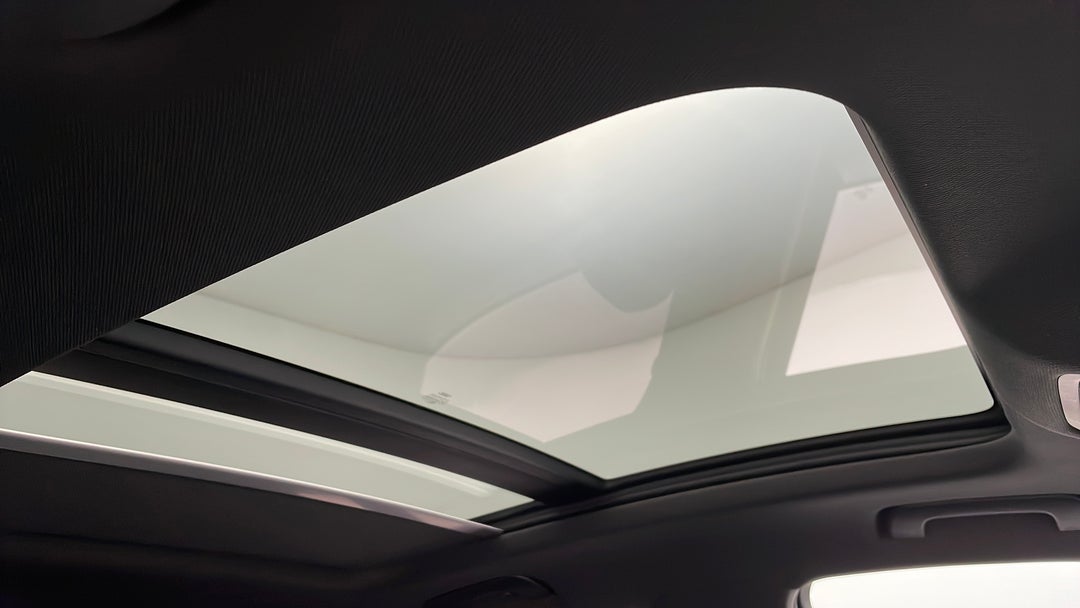 Interior Sunroof/Moonroof
