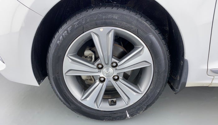 2018 Hyundai Verna 1.6 CRDI SX + AT, Diesel, Automatic, 50,352 km, Left Front Wheel