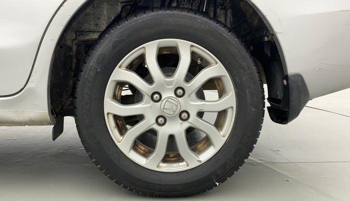 2013 Honda Amaze 1.2 VXMT I VTEC, Petrol, Manual, 85,706 km, Left Rear Wheel