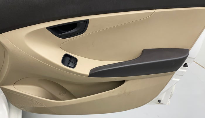 2018 Hyundai Eon MAGNA PLUS, Petrol, Manual, 36,060 km, Driver Side Door Panels Control