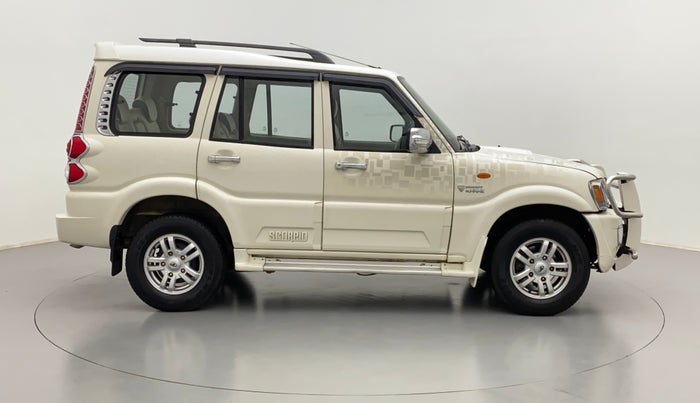 2012 Mahindra Scorpio VLX AIRBAG BS IV, Diesel, Manual, 93,267 km, Right Side View