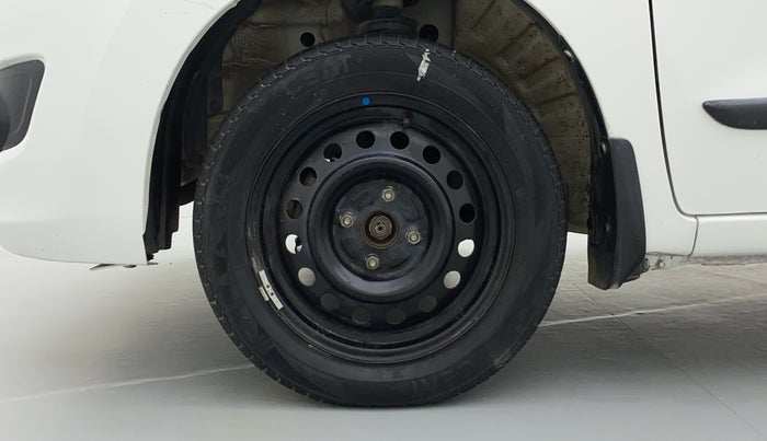 2018 Maruti Wagon R 1.0 VXI, Petrol, Manual, 68,808 km, Left Front Wheel