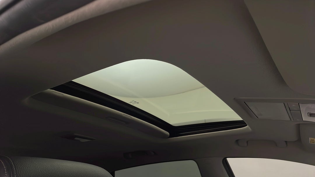 Interior Sunroof/Moonroof