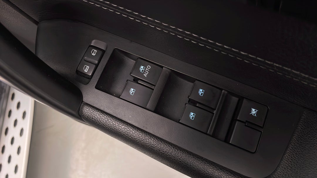 Drivers Side Door Panel Controls
