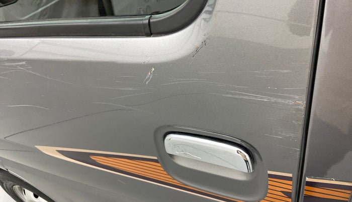2019 Maruti Eeco 5 STR WITH AC PLUSHTR, Petrol, Manual, 32,112 km, Front passenger door - Minor scratches