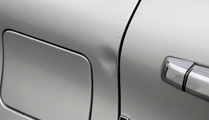 2021 Renault TRIBER RXZ AMT, Petrol, Automatic, 34,398 km, Right quarter panel - Slightly dented