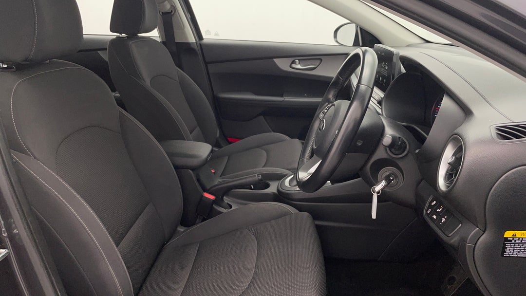 2019 Kia Cerato S, Automatic, 64899 km, Right Side Front Door Cabin View