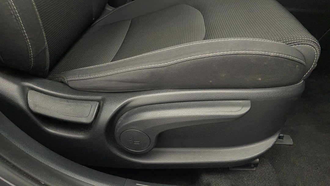 2019 Kia Cerato S, Automatic, 64899 km, Drivers Side Adjustment Panel