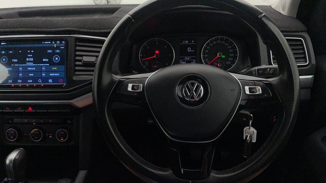 2017 Volkswagen Amarok V6 Tdi 550 Highline, Automatic, 69887 km, Steering Wheel Close-up