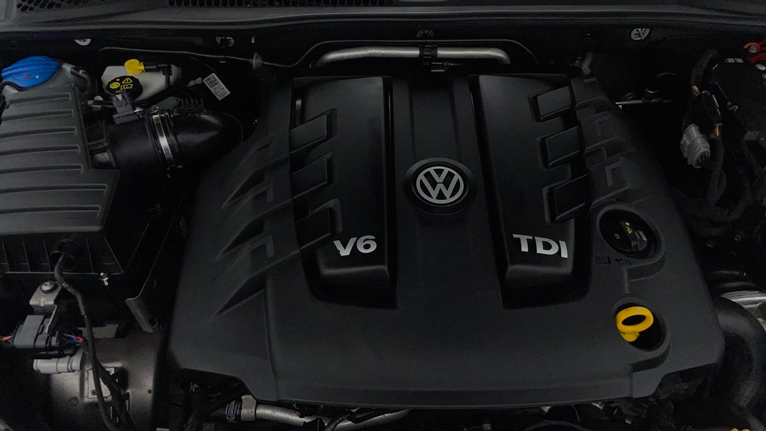 2017 Volkswagen Amarok V6 Tdi 550 Highline, Automatic, 69887 km, Open Bonnet (Engine)