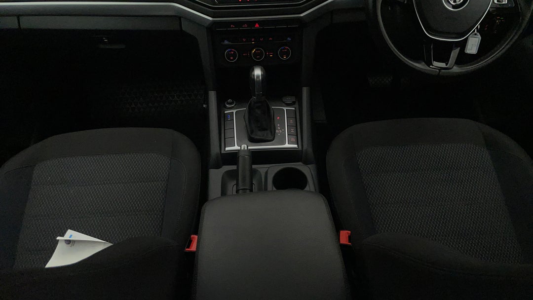 2017 Volkswagen Amarok V6 Tdi 550 Highline, Automatic, 69887 km, Center Console