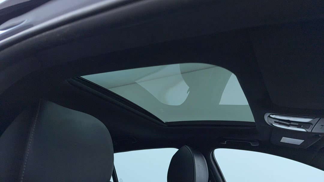 Interior Sunroof/Moonroof
