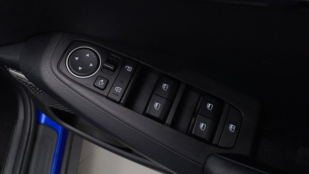 2022 Kia Seltos Gt-line (awd), Automatic, 25396 km, Drivers Side Door Panel Controls