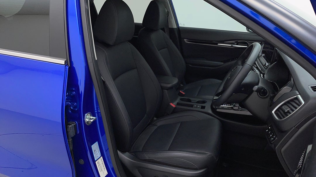 2022 Kia Seltos Gt-line (awd), Automatic, 25396 km, Right Side Front Door Cabin View