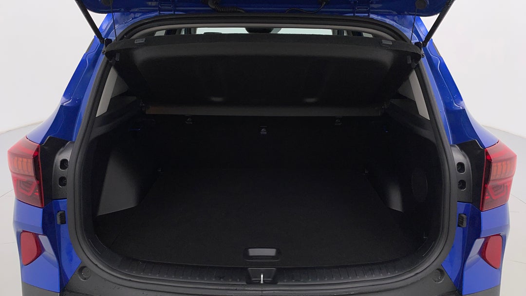 2022 Kia Seltos Gt-line (awd), Automatic, 25396 km, Boot Inside View