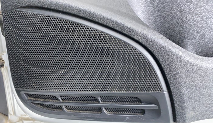 2011 Volkswagen Polo HIGHLINE 1.6L PETROL, Petrol, Manual, 79,857 km, Speaker