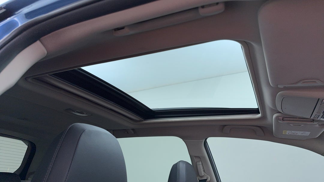Interior Sunroof/Moonroof