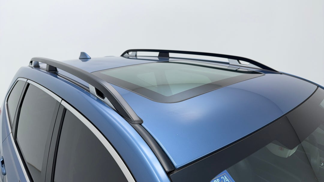 Roof/Sunroof View