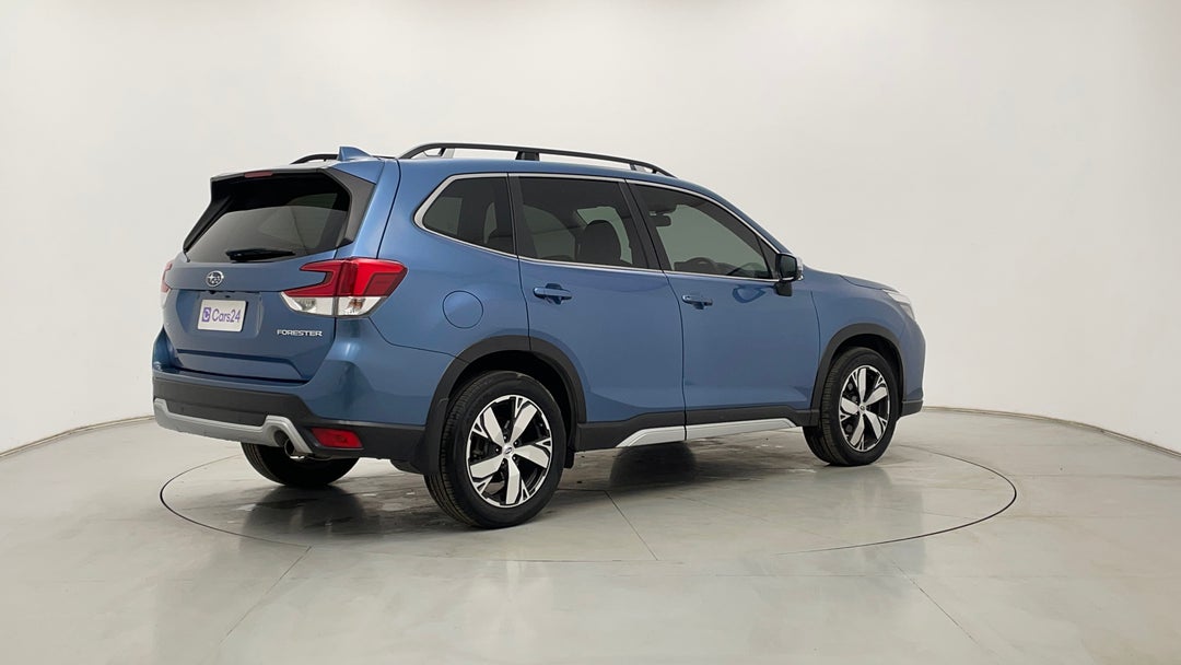 Right Back Diagonal (45- Degree) View