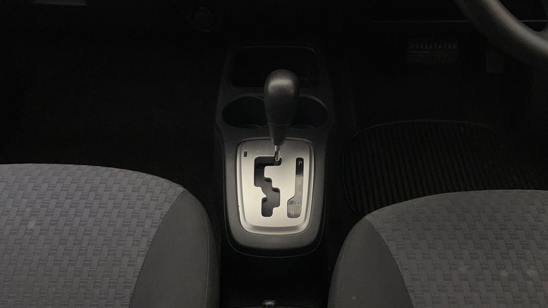 2016 Mitsubishi Mirage Es, Automatic, 71728 km, Gear Lever 