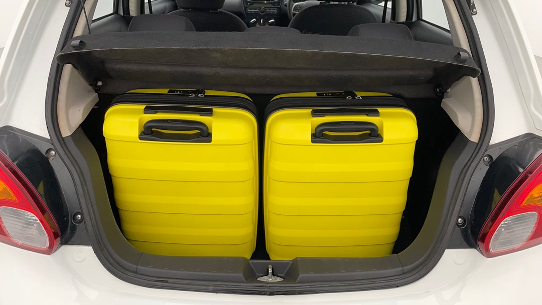 2016 Mitsubishi Mirage Es, Automatic, 71728 km, Boot Inside View with Luggage