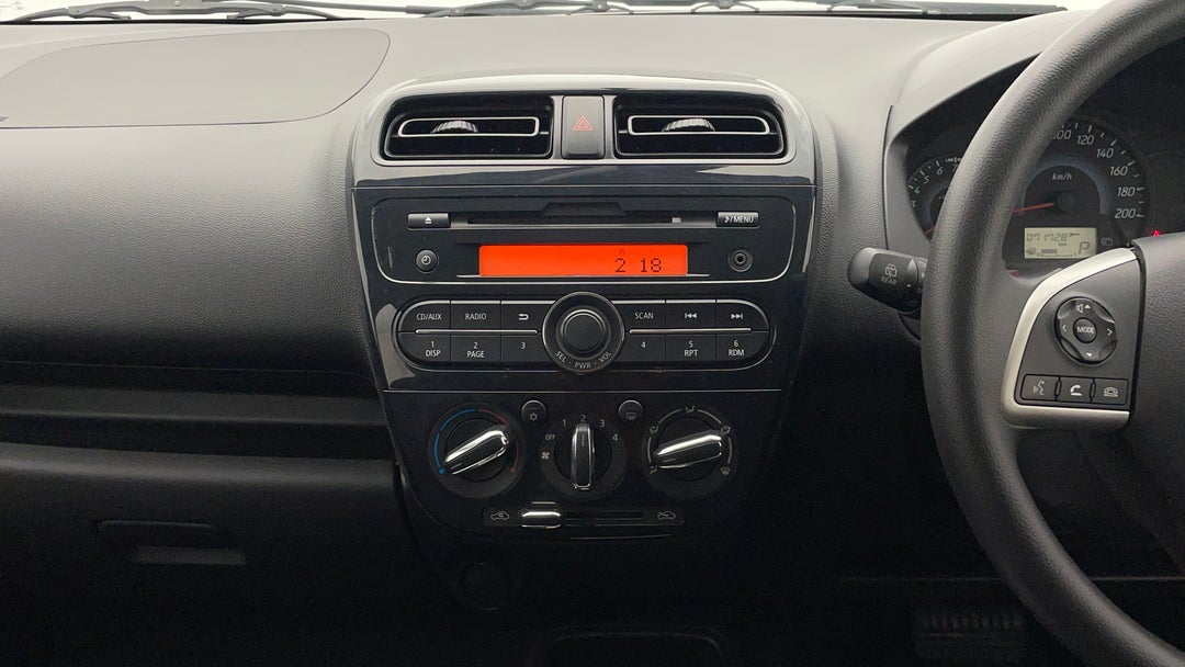 2016 Mitsubishi Mirage Es, Automatic, 71728 km, Infotainment System