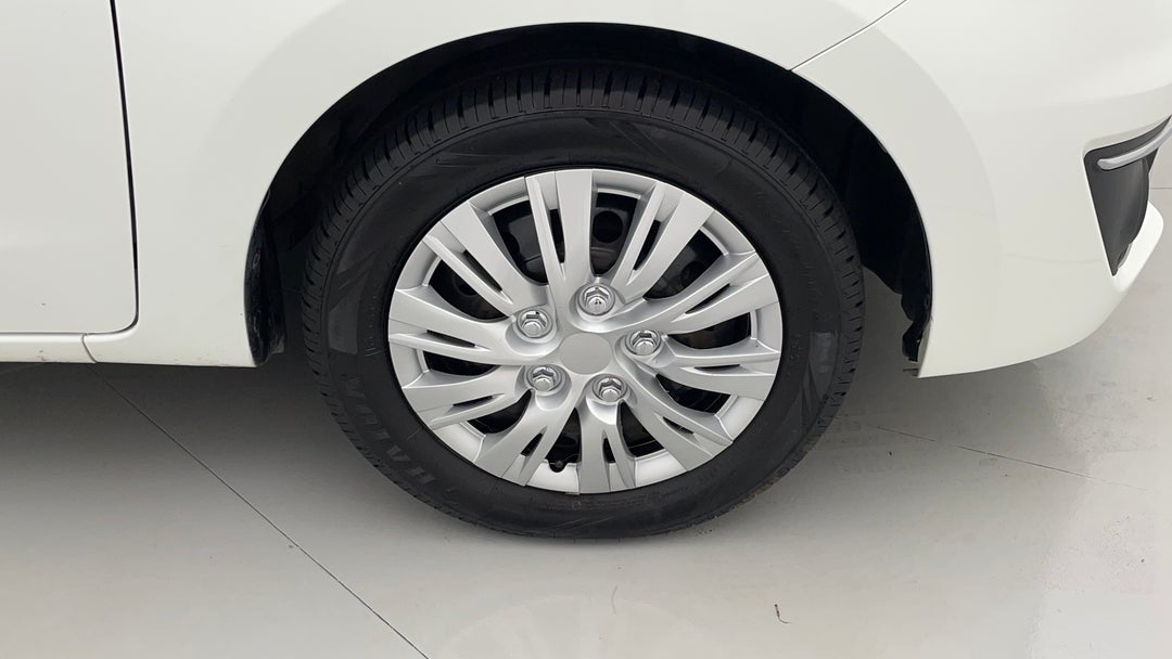 2016 Mitsubishi Mirage Es, Automatic, 71728 km, Right Front Wheel