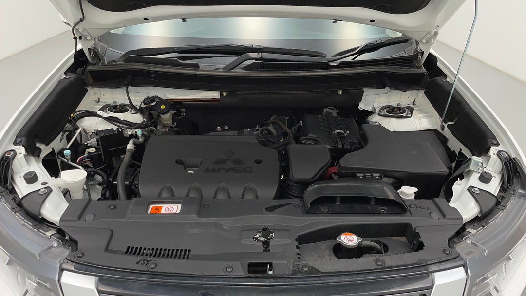 Open Bonnet (Engine)