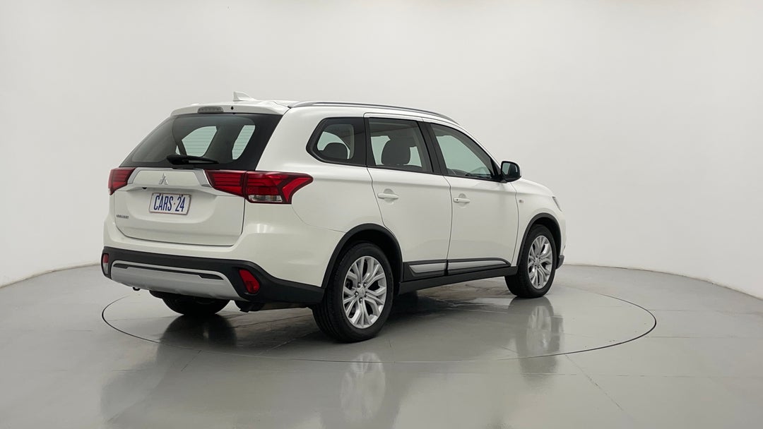 Right Back Diagonal (45- Degree) View