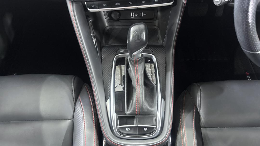 2021 MG Zst Excite, Automatic, 57570 km, Gear Lever 