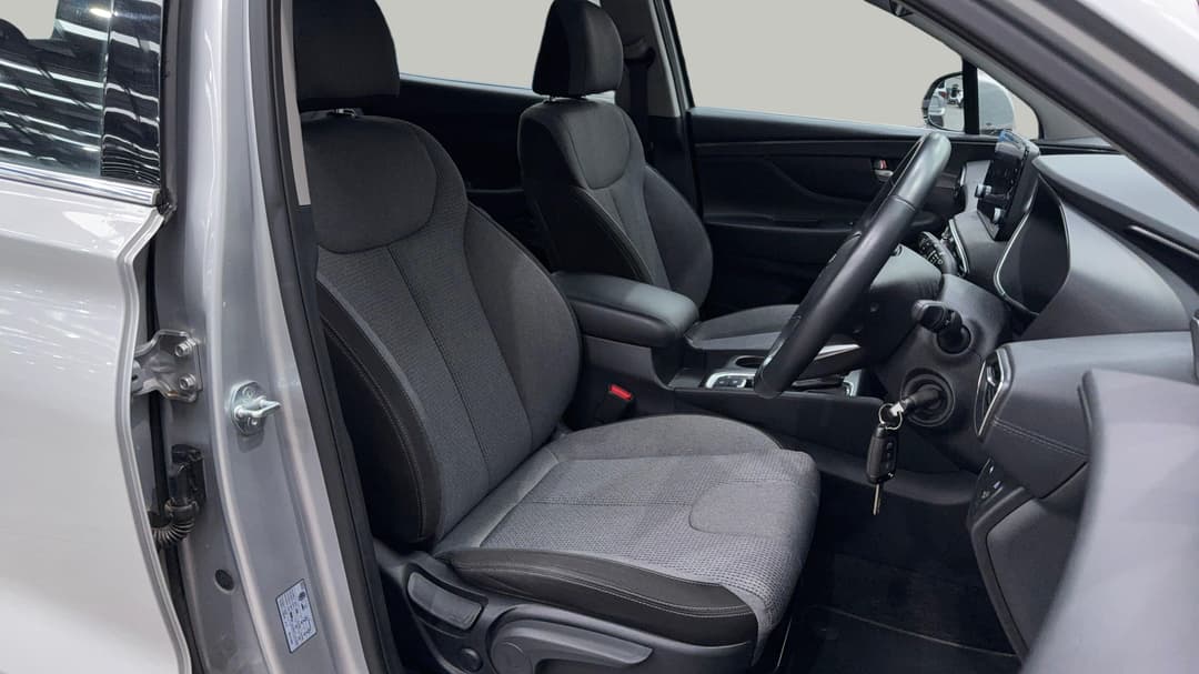 2023 Hyundai Santa Fe Mpi (2WD), Automatic, 48355 km, Right Side Front Door Cabin View