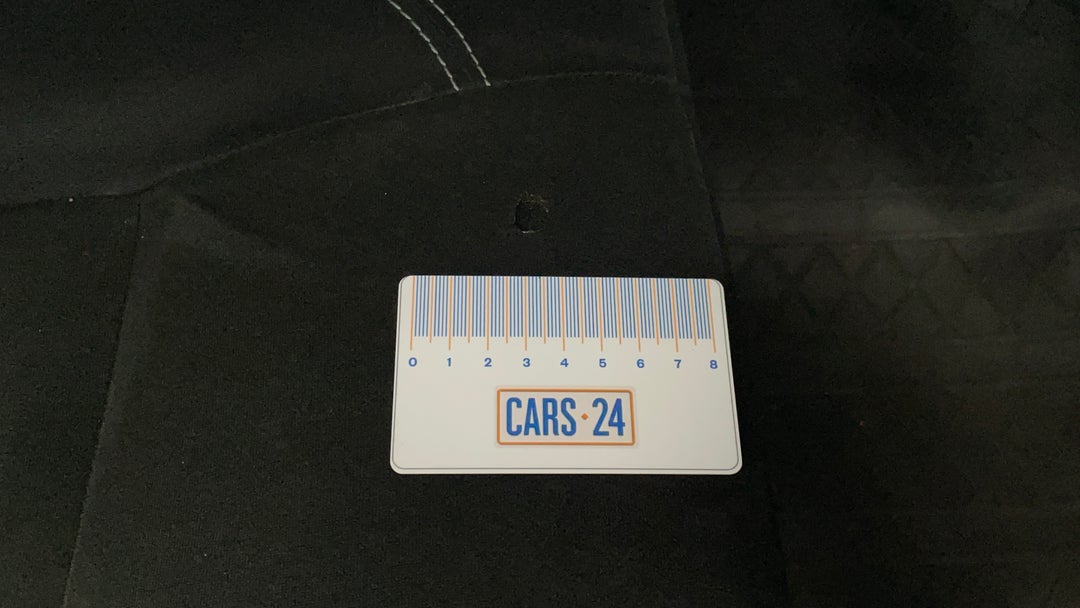 Seats Rear RHS Cigarette Burn