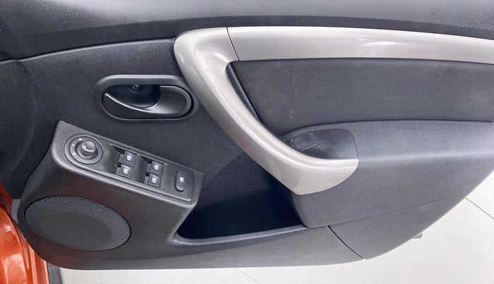 2020 Renault Duster RXS 106 PS MT, Petrol, Manual, 44,891 km, Driver Side Door Panels Control