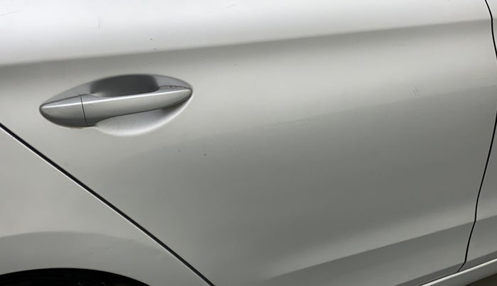 2020 Hyundai Elite i20 SPORTZ PLUS 1.2, CNG, Manual, 74,892 km, Right rear door - Minor scratches