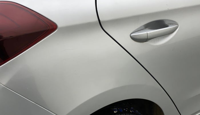 2020 Hyundai Elite i20 SPORTZ PLUS 1.2, CNG, Manual, 74,892 km, Right quarter panel - Minor scratches