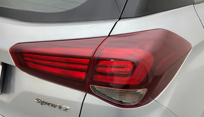 2020 Hyundai Elite i20 SPORTZ PLUS 1.2, CNG, Manual, 74,892 km, Right tail light - Reverse gear light not functional
